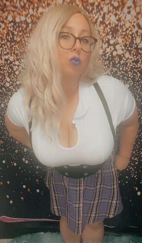 Goddess Peaches onlyfans leaked tits