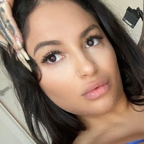 BIG BOOTY LATINA naked onlyfans