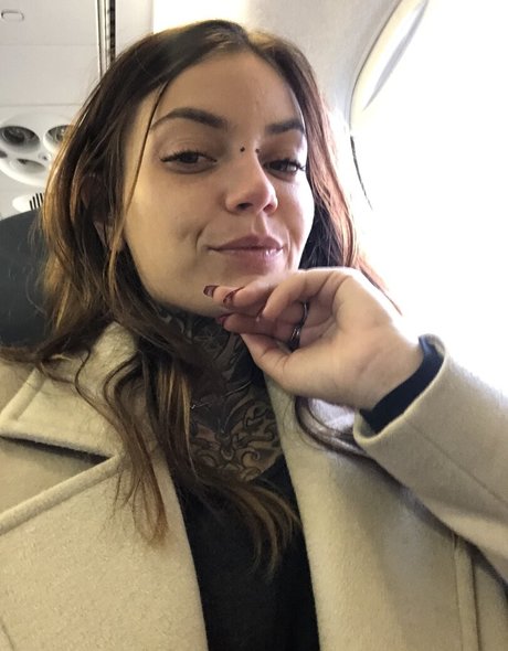 Nikky French topless onlyfans