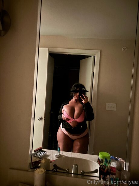 Eliyee onlyfans sexy