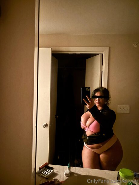 Eliyee naked onlyfans