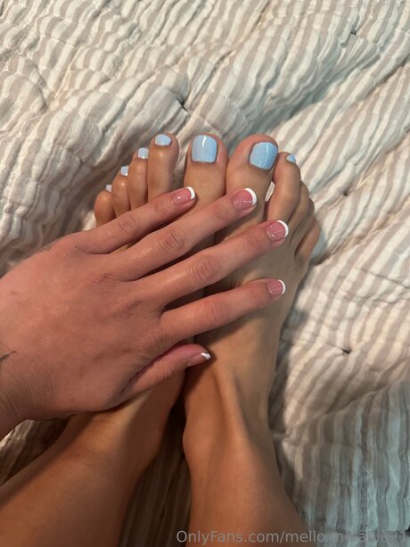 Mello Melanie21 only fans photos