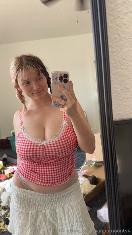 Hannamoontvv onlyfans sextape leak