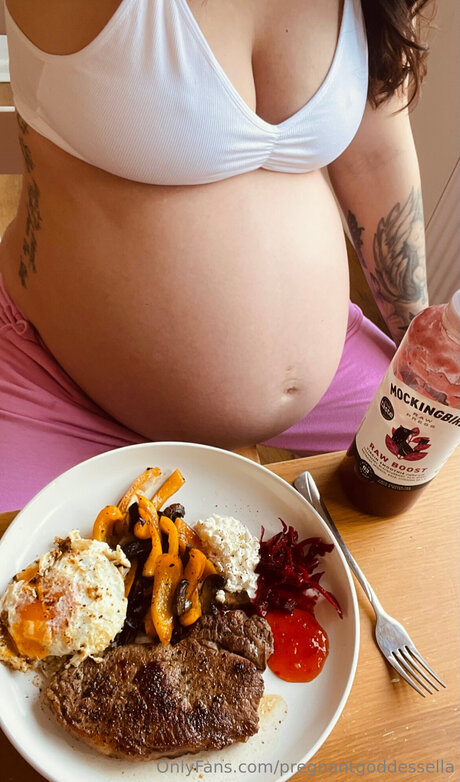 Pregnantgoddessella nude onlyfans