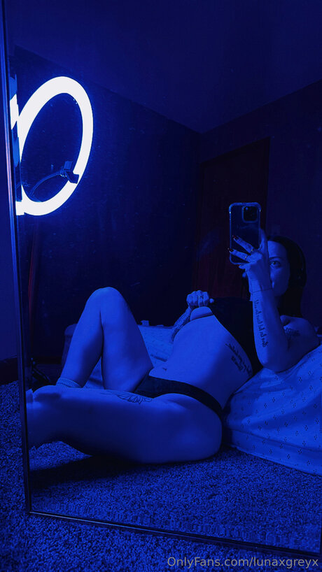 Lunaxgreyx onlyfans pictures