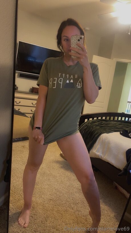 Starrelove69 onlyfans page