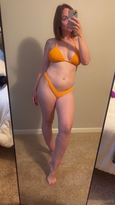 Starrelove69 nudes only fans