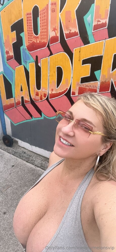 Melonymelonsvip onlyfans xxx