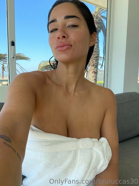 Bruluccas30 onlyfans sextape leak