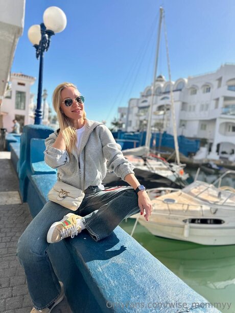 Wise Mommyy onlyfans lean