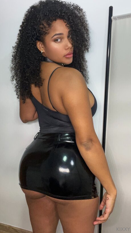 Kixxy onlyfans tits
