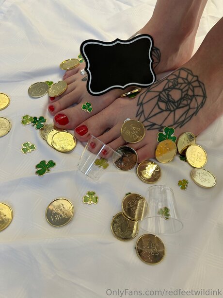 Redfeetwildink only fans nude