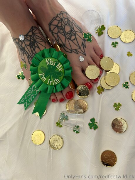 Redfeetwildink only fans pictures