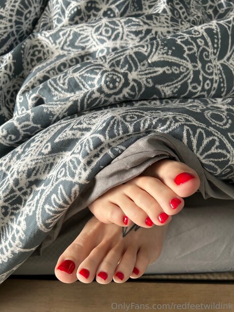 Redfeetwildink is on onlyfans