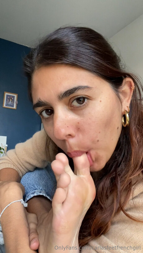 Carlasfeetfrenchgirl onlyfans ass