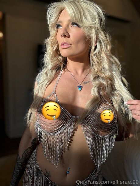 Ellierae 00 nude onlyfans leak