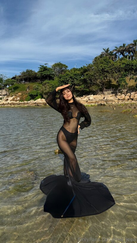 Mia Jeen is on onlyfans