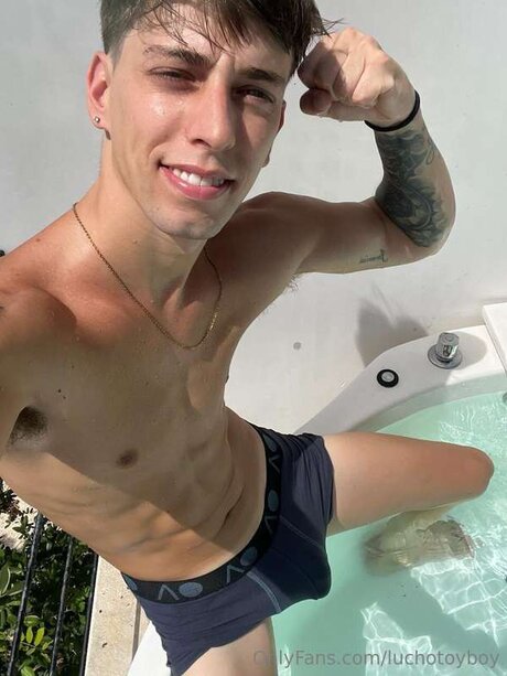 Luchotoyboy xxx only fans