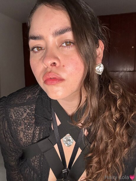 Littlehairylola free only fans