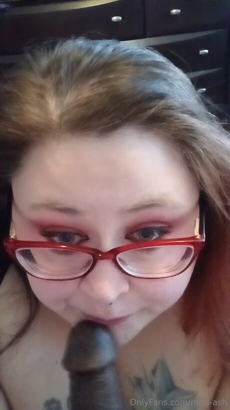 Miss Ash nudes only fans