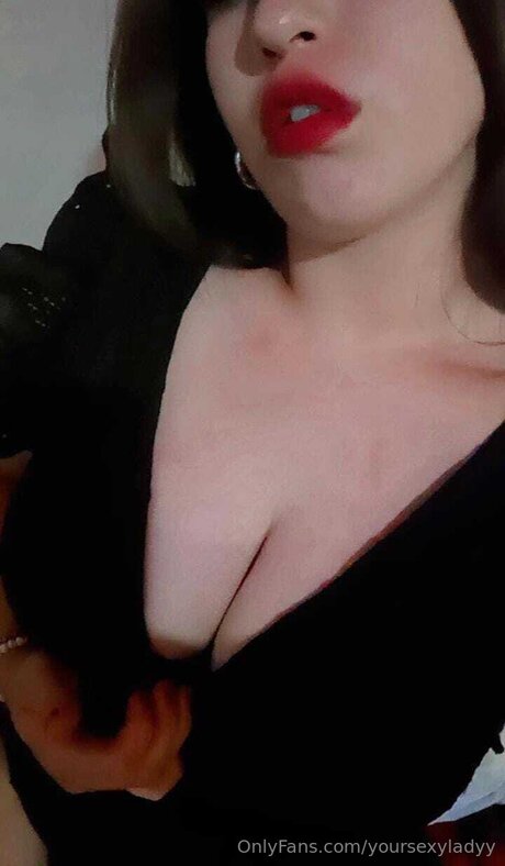 Yoursexyladyy onlyfans leak sex