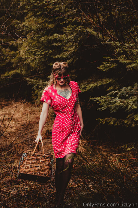 Lizlynn nude only fans leaks