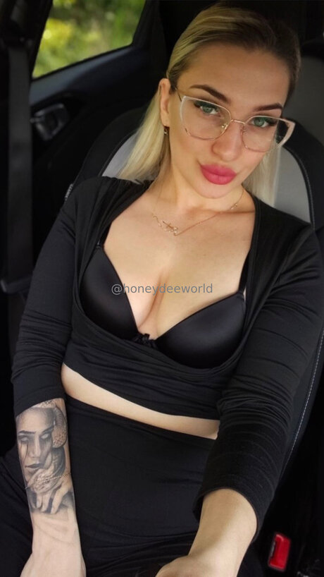 Honeydeeworld onlyfans leaked pics