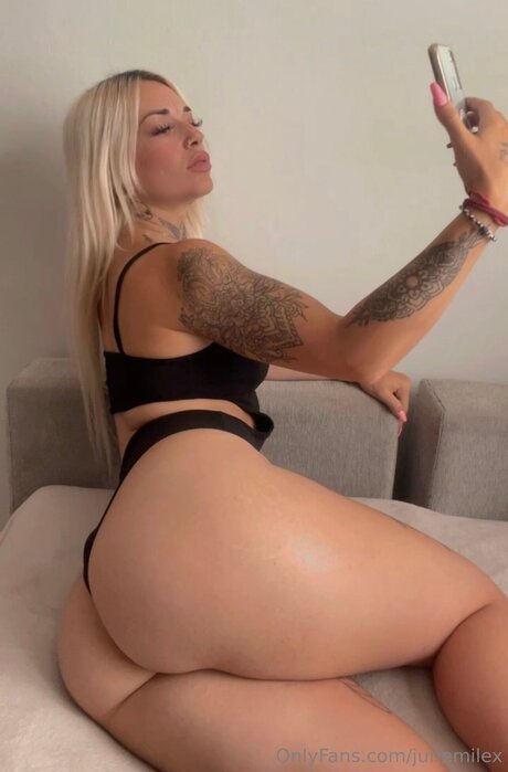 Junemilex free onlyfans