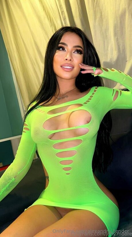 Alexandra Tender tits onlyfans