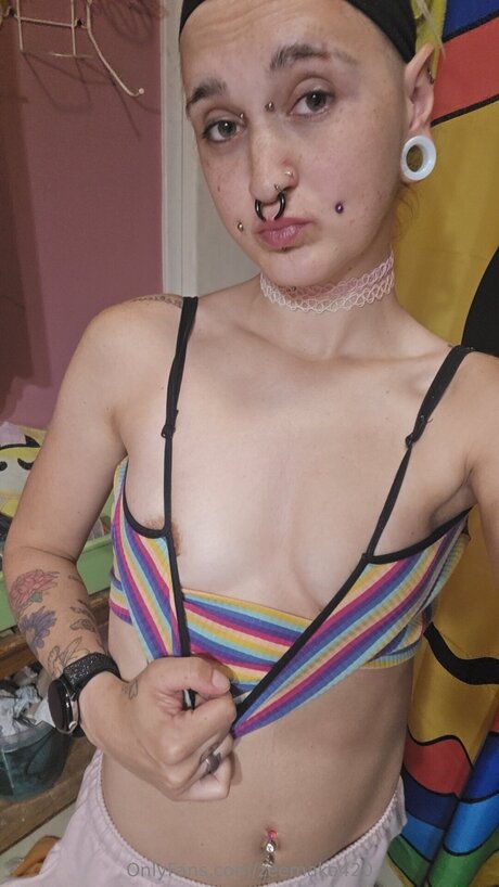 Zeemako420 leaked onlyfans