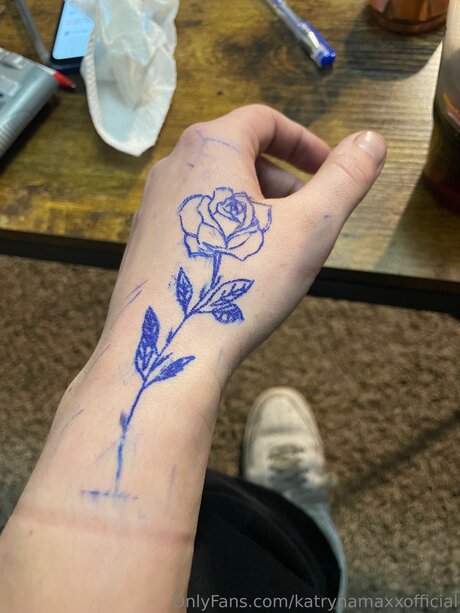 Katrynamaxxofficial leaked onlyfans sextape