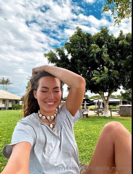 Isabella Moreau naked onlyfans