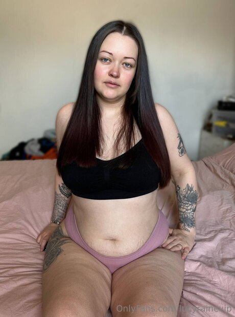 Lucyrainevip onlyfans ass