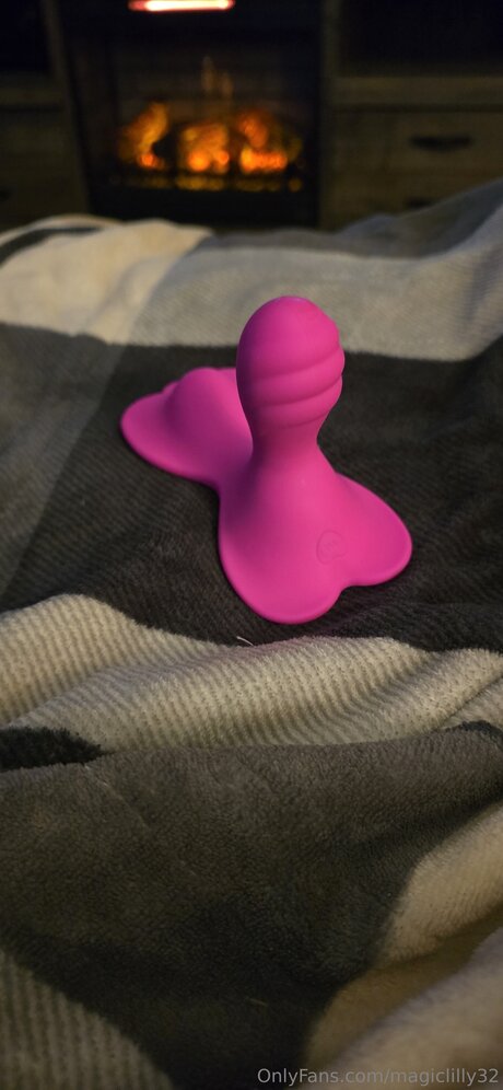 Magiclilly32 only fans nude