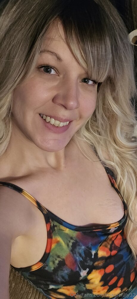 Magiclilly32 free only fans