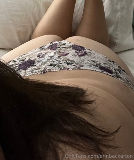 Erinbeckerton onlyfans ass