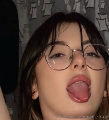 Greenie Rose free only fans