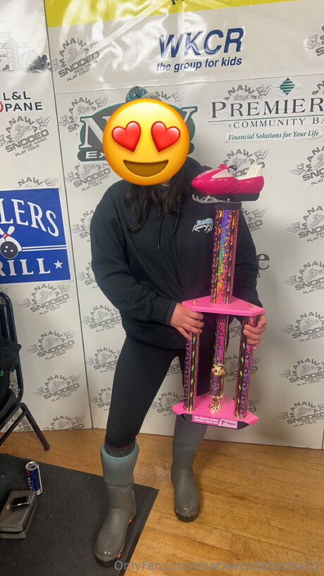 Backwoodsbarbie52 nude onlyfans leak