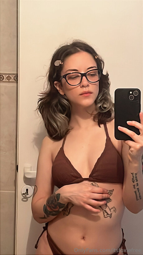 Itsfoxiefree nude onlyfans