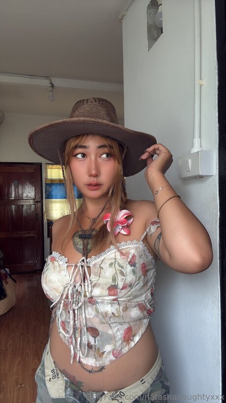 Natashanaughtyxxx free only fans