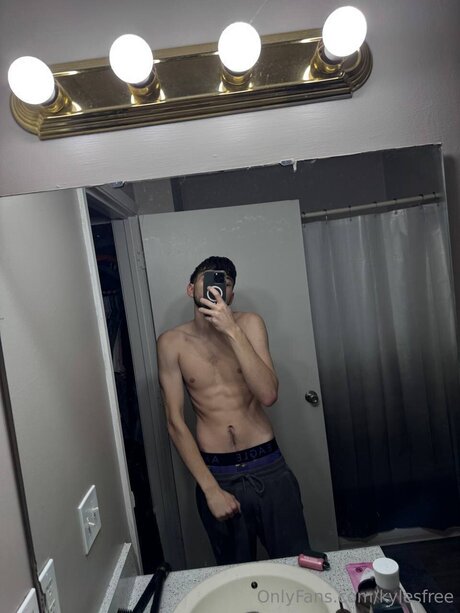 Kylesfree onlyfans nude pictures