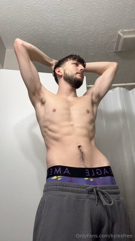 Kylesfree onlyfans nude leaks