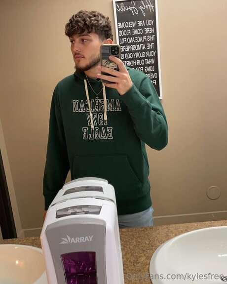 Kylesfree Profile pic