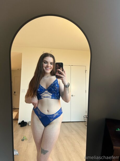 Ameliaschaeferr onlyfans strip tease