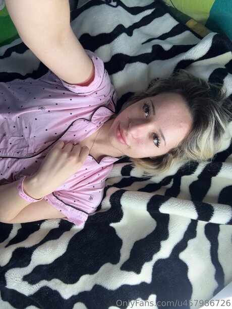 Little Evelyn onlyfans archives