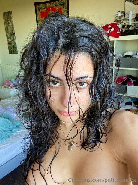 Petitelunaxx onlyfans naked leaks