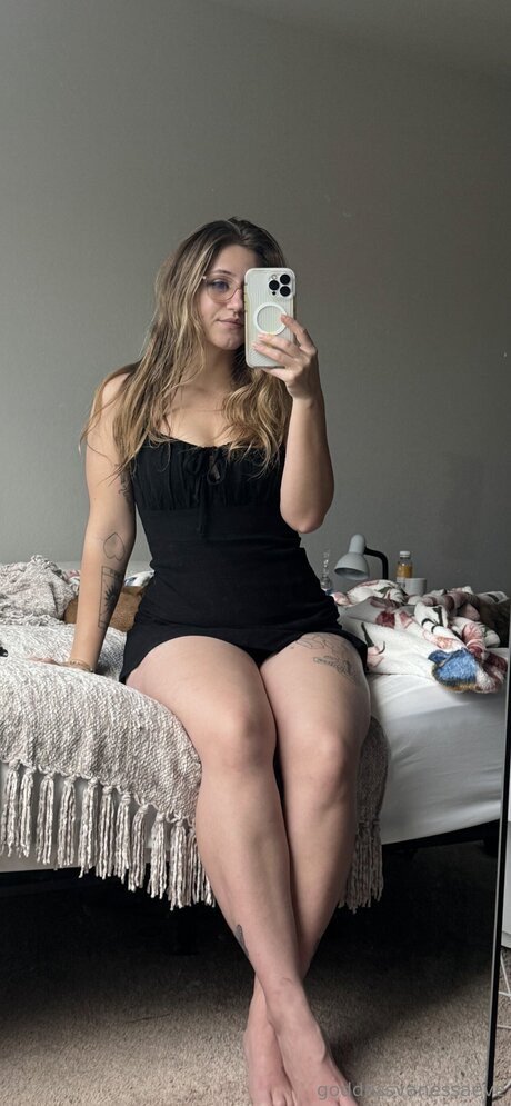 Goddessvanessaeve sexy onlyfans