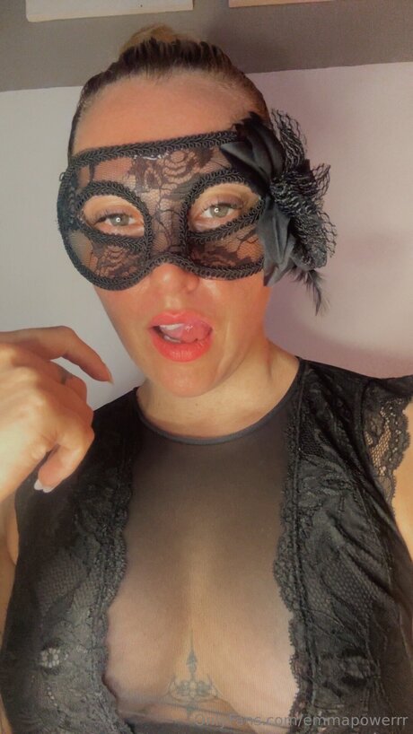 Emmapowerrr onlyfans model photos