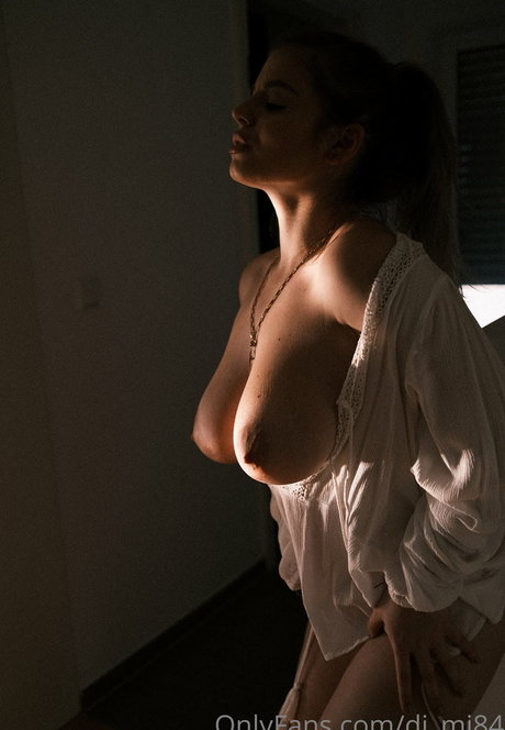 valentina sm Profile pic