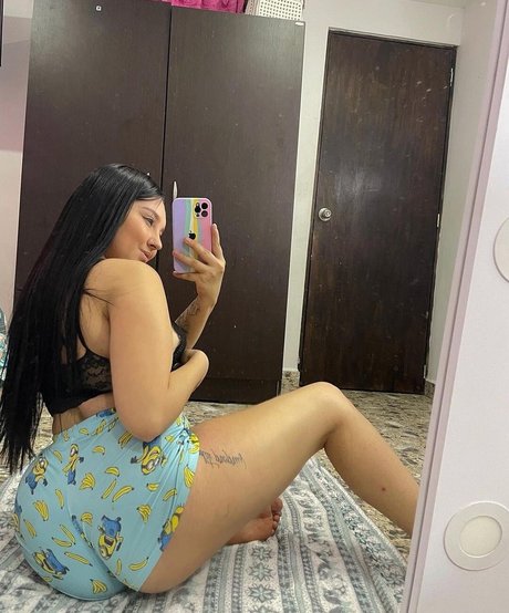 Nallely Diaz strip onlyfans